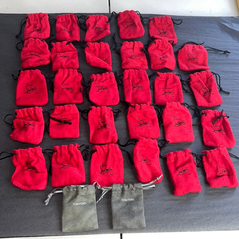 💯 AUTHENTIC MINI DUST BAGS (2 for $6)